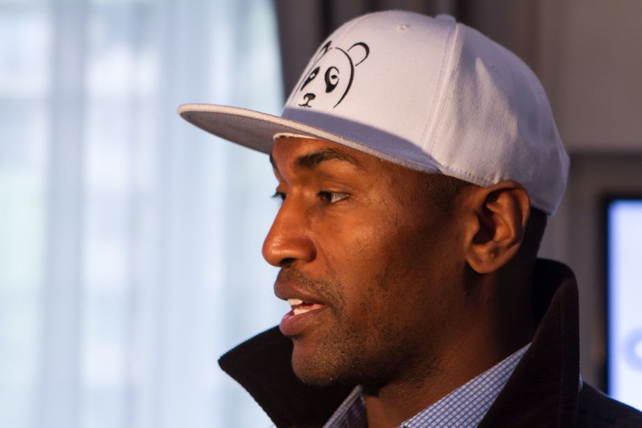 Metta World Peace ospite a Cantù per l'allenamento della prima squadra