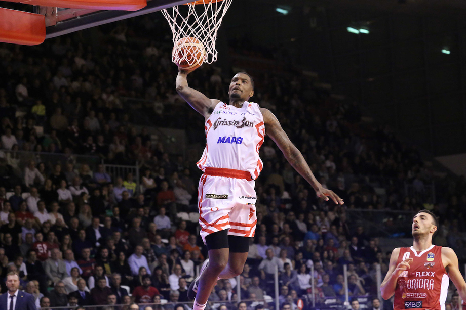 Grissin Bon, rescissione consensuale con Ricky Ledo