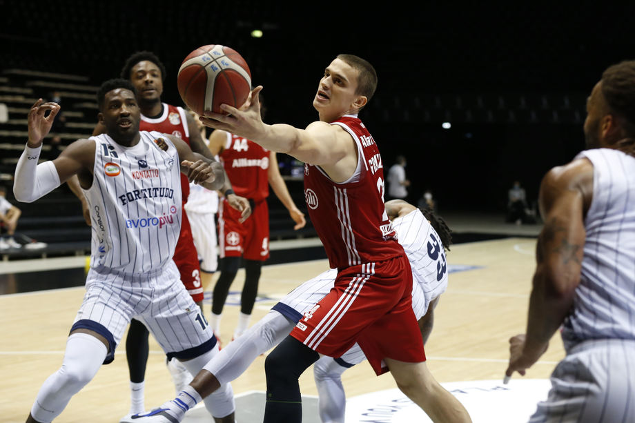 L'Allianz Trieste cala il tris sul campo della Fortitudo Lavoropiù Bologna 