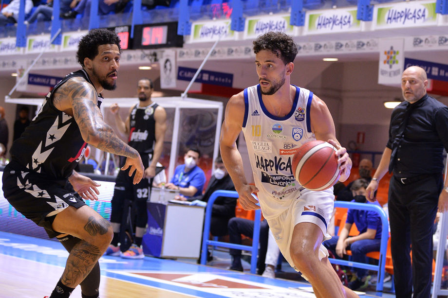 Happy Casa Brindisi, Raphael Gaspardo estende il contratto fino al 2023 