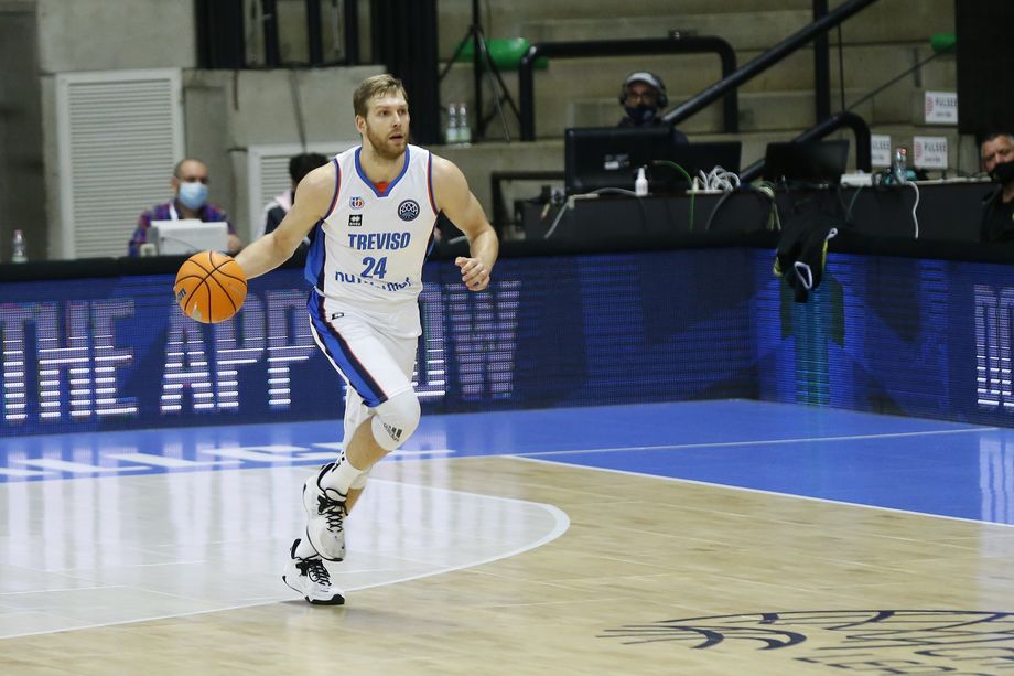 BCL: a Istanbul vince il Darussafaka, Treviso k.o. nonostante le grandi prove di Sokolowski e Bortolani