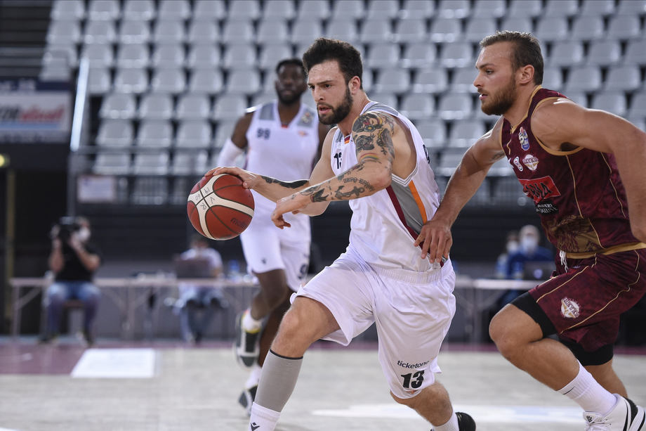 La statistica: Baldasso, è solo 'doppia doppia'' grazie ai 16 punti e 10 assist