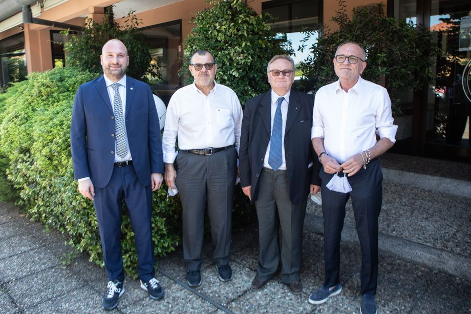 Allievi: 'Lavoriamo per dare a Cantù un futuro sempre più roseo'
