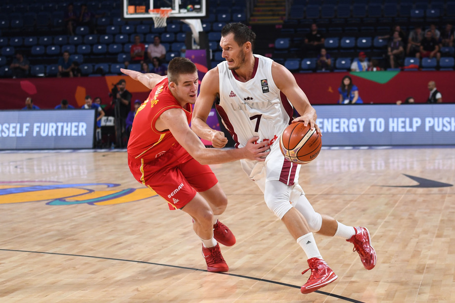 UNAHOTELS Reggio Emilia, accordo con la guardia lettone Janis Blums