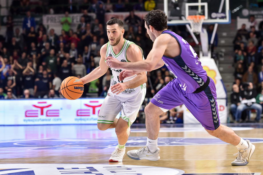 Non basta l'high europeo di Spissu (24 punti): il Banco di Sardegna saluta la BasketBall Champions League