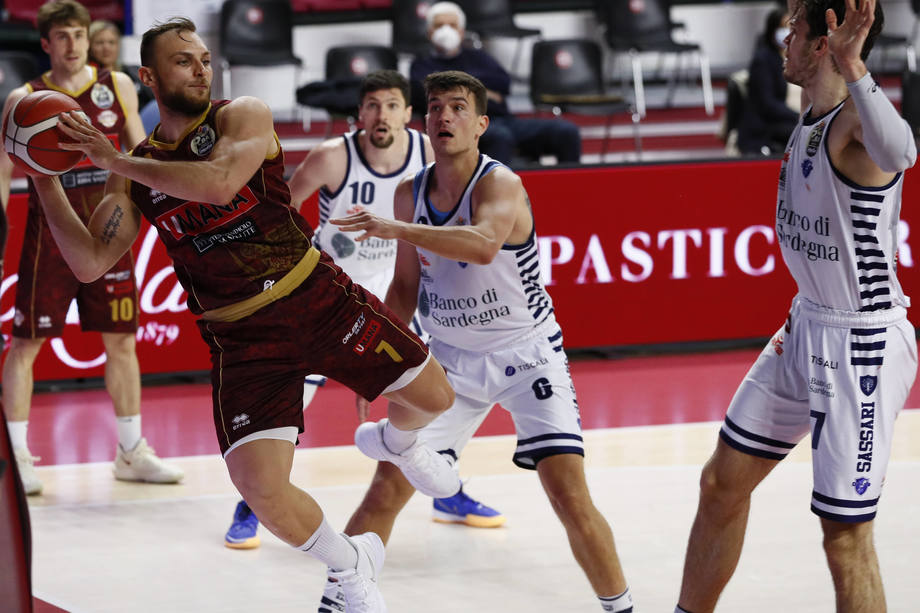 Tonut è il top scorer di giornata con record individuale di punti (25) in una gara di playoff