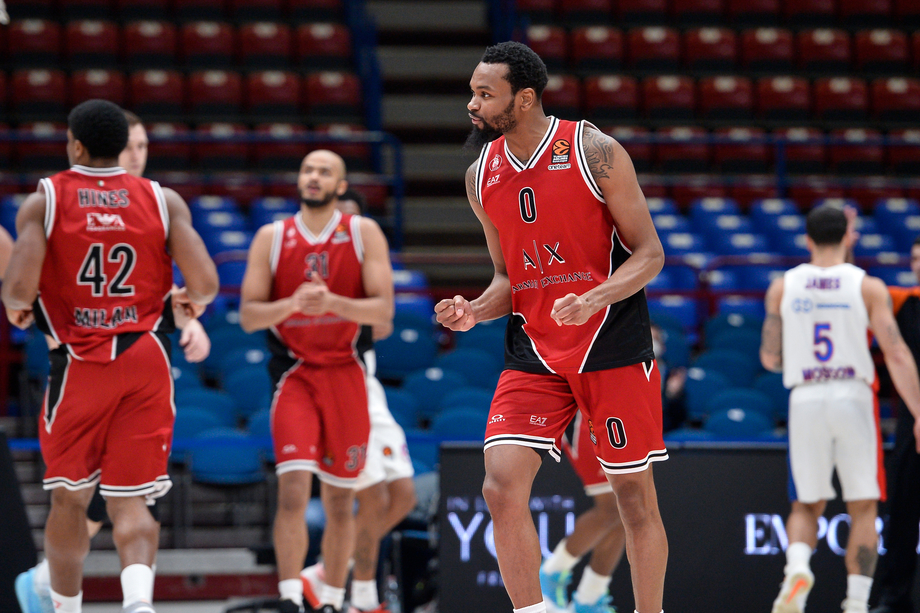 Eurolega, A|X Armani Exchange Milano trionfa a Mosca nel big match contro il CSKA: 32 punti di Punter