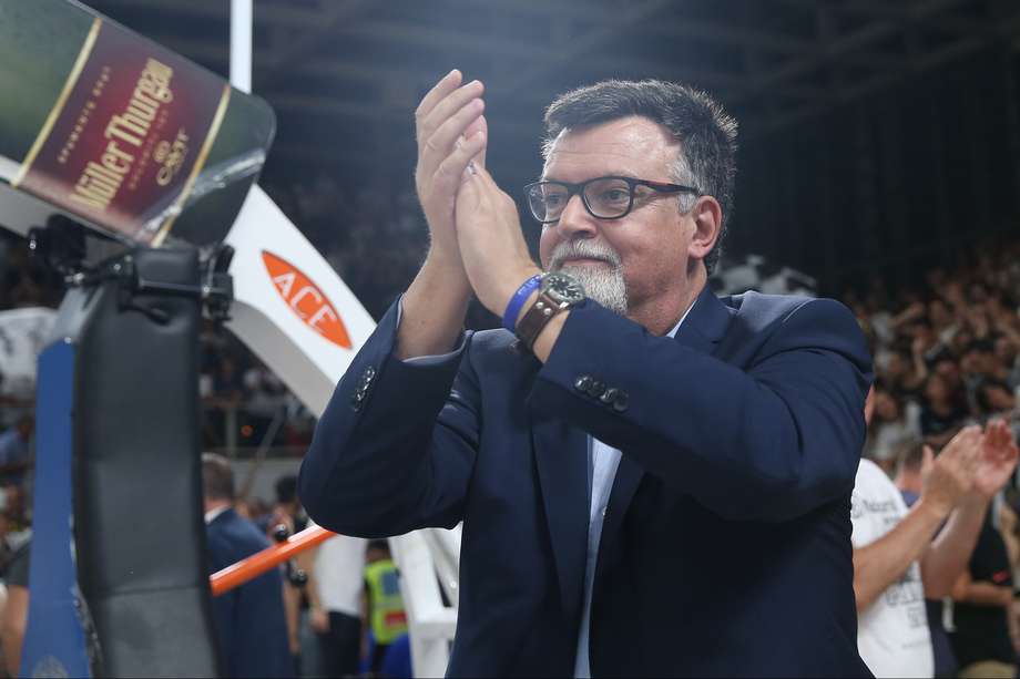 Longhi: 'Quello che conta è la sopravvivenza delle società'