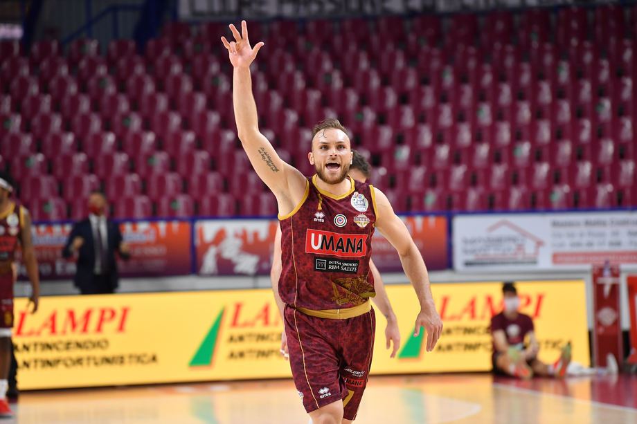 Gara 2 dei quarti nel segno degli italiani: tutte le serie sono sul 2 a 0, si riparte domani a Trento e Sassari