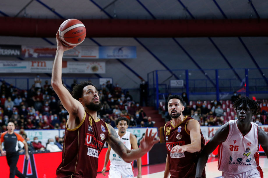 Fortitudo Kigili Bologna – Umana Reyer Venezia, Daye a -4 da quota 2000 punti in Serie A
