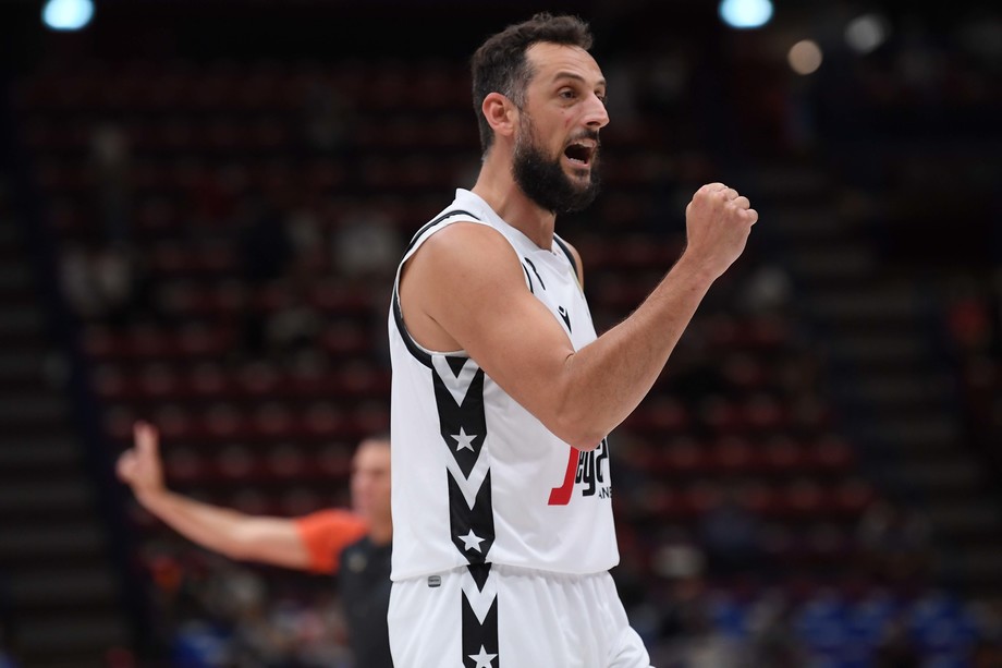 Per la prima volta in una serie di finale a 7 gare la squadra senza fattore campo è sul 2 a 0