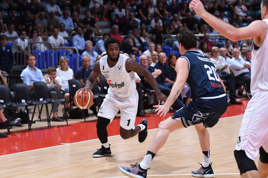 La Segafredo Bologna vince il derby con la Fortitudo e si aggiudica il memorial 'Porelli'