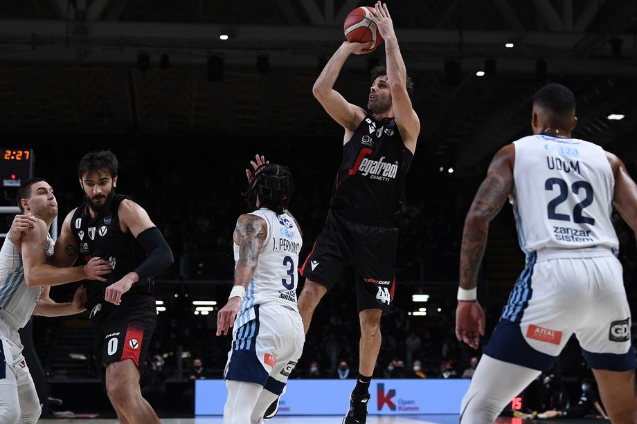 In Virtus Segafredo Bologna – Banco di Sardegna Sassari (domenica 17.30 Eurosport 2) Teodosic a -2 da 400 assist in Serie A