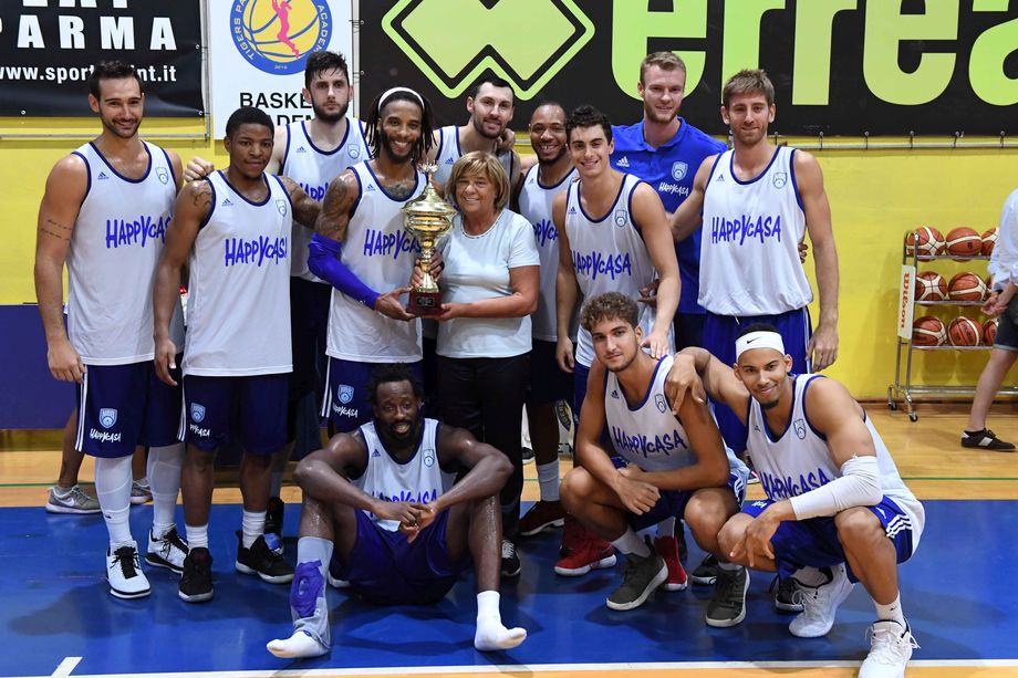 L'Happy Casa Brindisi rimonta la Segafredo Bologna e vince a Parma