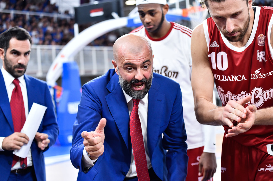 Nell'anticipo d Reggio l'ex Buscaglia sfida Trento dove ha allenato 190 gare (107 vittorie)