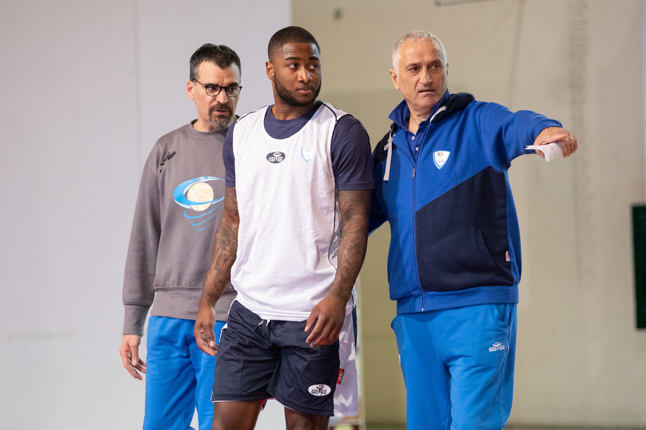 Purvis è già a Cantù: dal sogno Nba all'Italia, nel ricordo del fratello