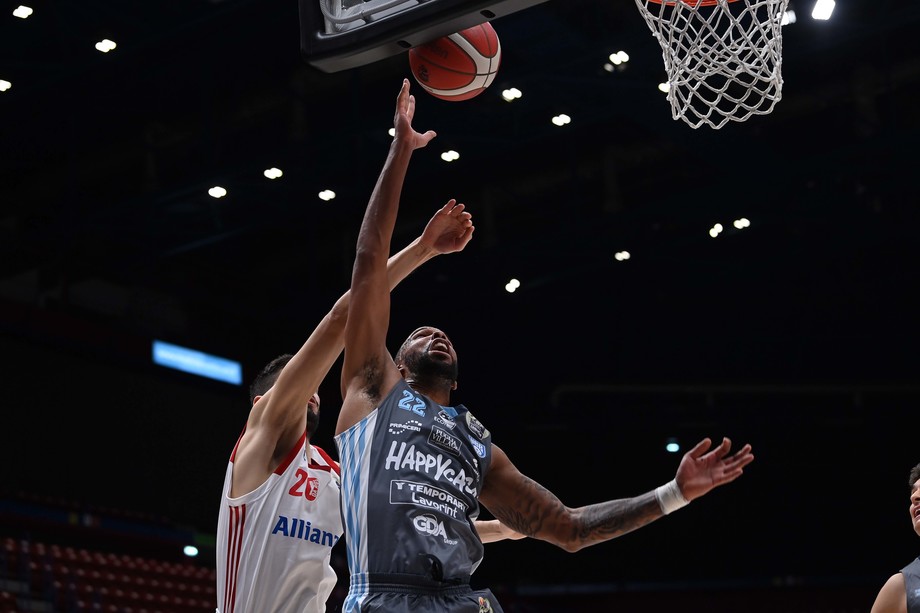 Frecciarossa Final Eight: Happy Casa Brindisi si prende un posto in semifinale sconfiggendo l'Allianz Trieste