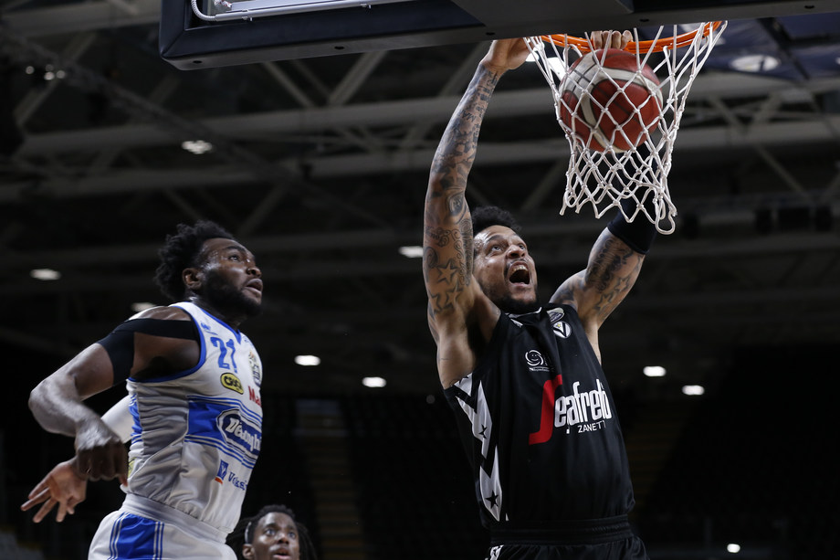 Il recupero della 27a giornata alla Virtus Segafredo Bologna che batte la De'Longhi Treviso