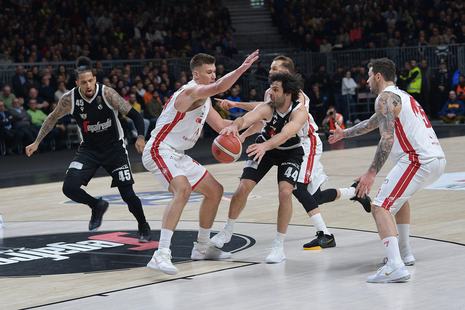 Il big match Virtus-Olimpia su Rai 2 totalizza una media di 452.408 spettatori. Bianchi. 'Risultato importante, ora serve darvi continuità'