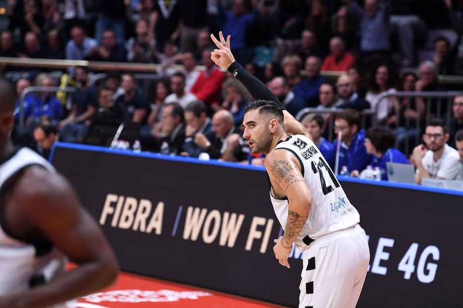 Su Overtime (Rai Sport, 22.45) focus sulla Virtus Segafredo Bologna con Sacripanti, Aradori e Pajola