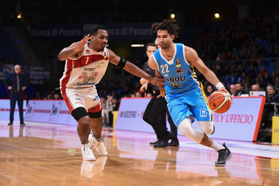 Vanoli Cremona, a Pesaro pioggia di punti (122) con 7 in doppia cifra: dal 2005-06 una squadra non segnava così tanto