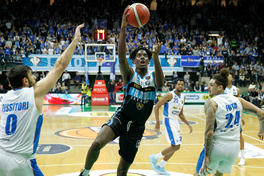 Nicola Akele a #LBAMercato: 'Voglio continuare a crescere e riconfermarmi in LBA'