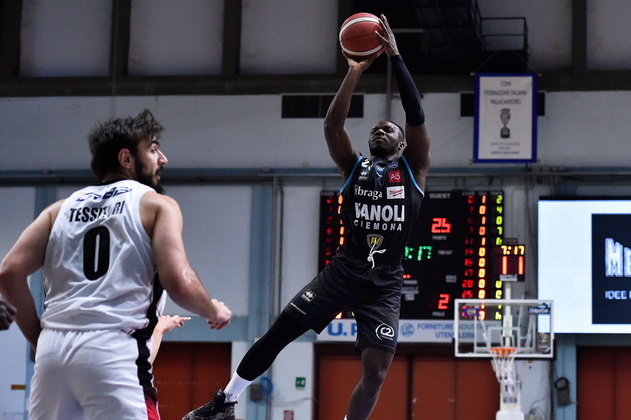 Virtus Segafredo Bologna - Vanoli Cremona apre la 18ª giornata oggi alle 20 su Eurosport 2