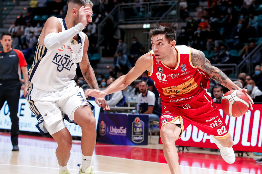Carpegna Prosciutto Pesaro e Fortitudo Kigili Bologna si affrontano per l’87ª volta nella storia