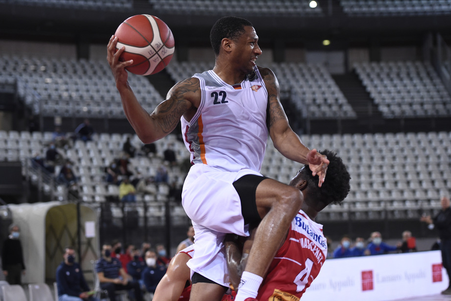  Carpegna Prosciutto Pesaro, accordo sino al 15 febbraio con Gerald Robinson