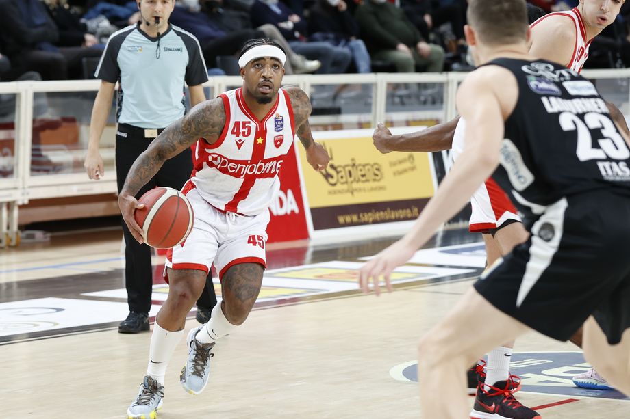 Openjobmetis Varese e Dolomiti Energia Trentino tornano a sfidarsi domenica alle 18