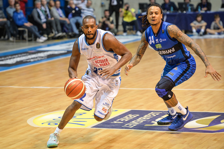 L'OriOra Pistoia ingaggia il play statunitense Zabian Dowdell