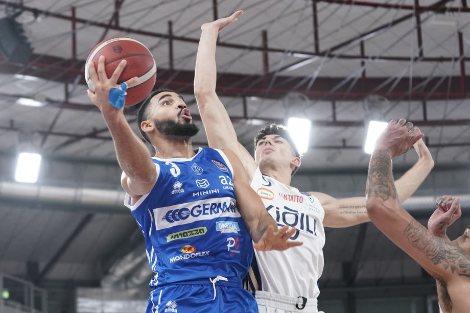 Fortitudo Kigili Bologna - Germani Brescia domenica alle 17.30 su Eurosport 2