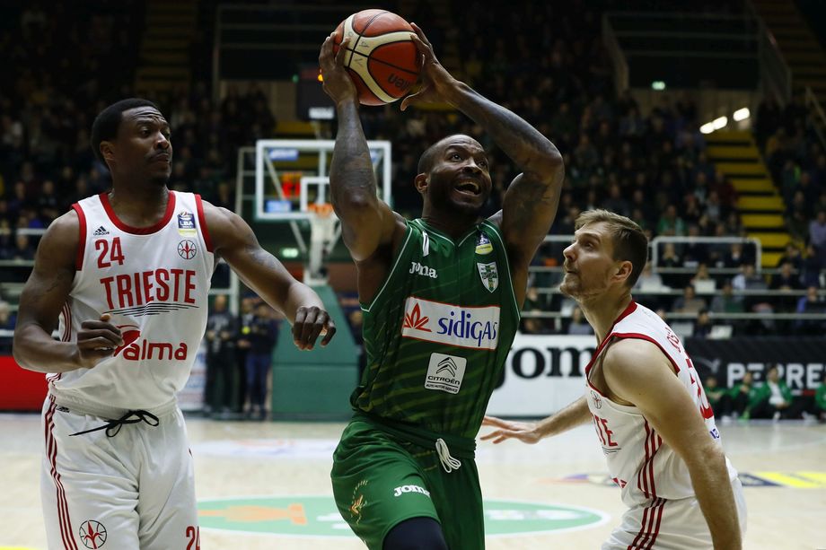 La Sidigas si qualifica grazie a Udanoh (3a 'doppia doppia') e Harper per la prima volta in Italia oltre quota 20 punti
