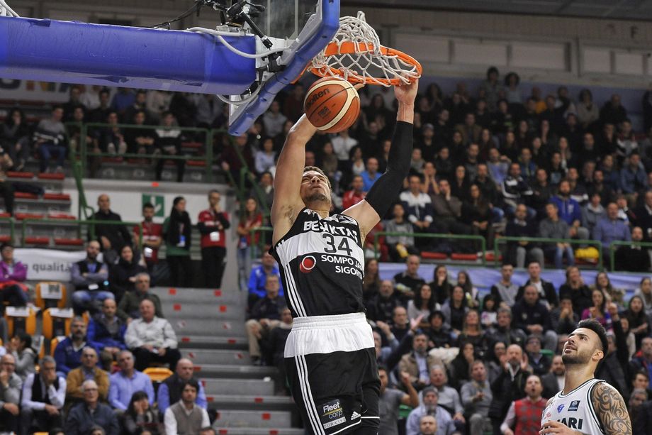 Kyle Weems è della Virtus Segafredo Bologna