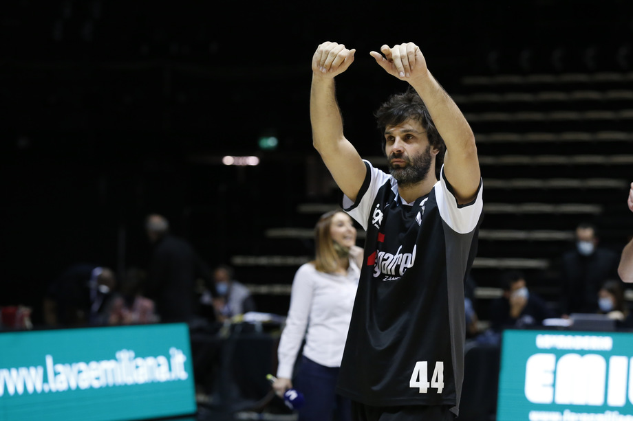 Spopola l'assist di Milos Teodosic nel derby: anche  ESPN lo celebra inserendolo nella sua Top Ten