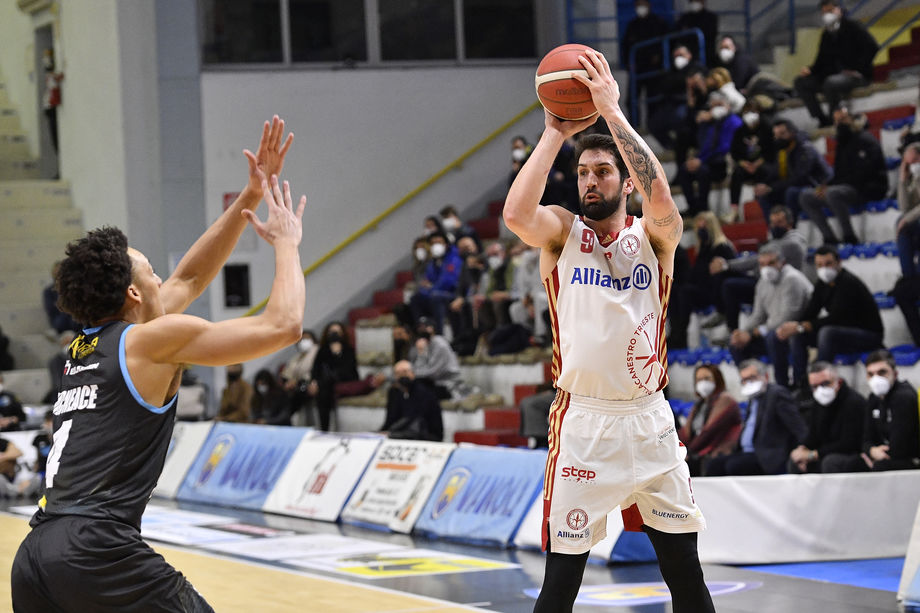 Allianz Trieste - Vanoli Cremona, 11ª sfida tra le due squadre con Mian ex di turno