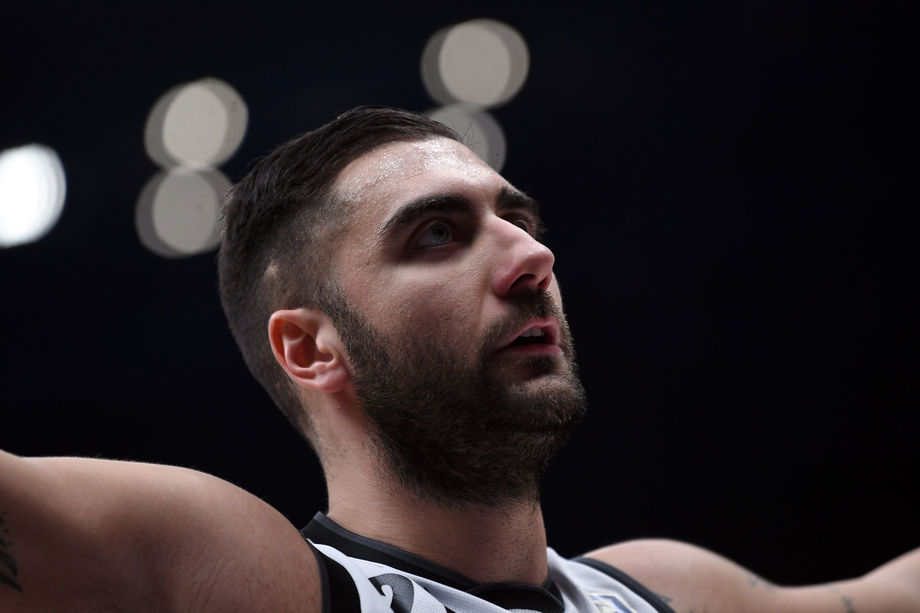 Seconda puntata della rubrica di LBA 'Canestri privati' dalle 18 su Legabasket.it: il protagonista è Pietro Aradori