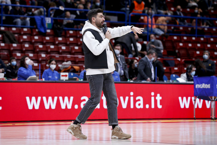Gianluca Gazzoli sarà la voce della Frecciarossa Final Eight di Pesaro: “Il basket mi ha salvato la vita”