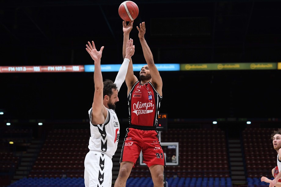 A|X Armani Exchange Milano, nella vittoria contro la Segafredo Shields da 'high' personale in Serie A con 35 punti (6/7 da 2 e 7/9 da 3) e record per tiri realizzati (13)