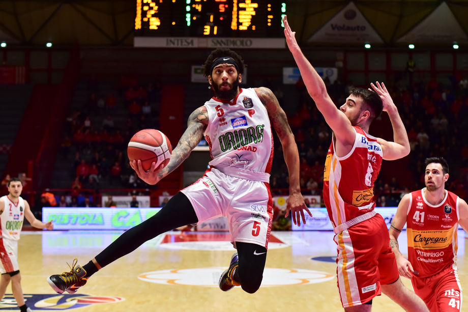 OriOra Pistoia, Petteway eguaglia Majo: miglior prova del campionato con 32 punti e 31 di valutazione