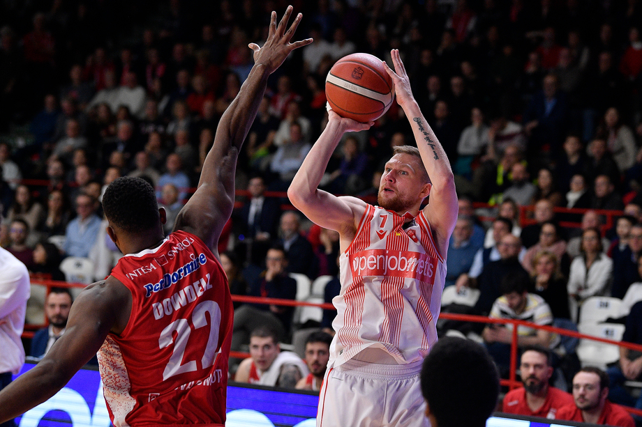 La Openjobmetis Varese scopre Ingus Jakovics: il play lettone vola oltre quota 20 punti. Per Mayo prima 'doppia doppia' e record personale di rimbalzi (10)