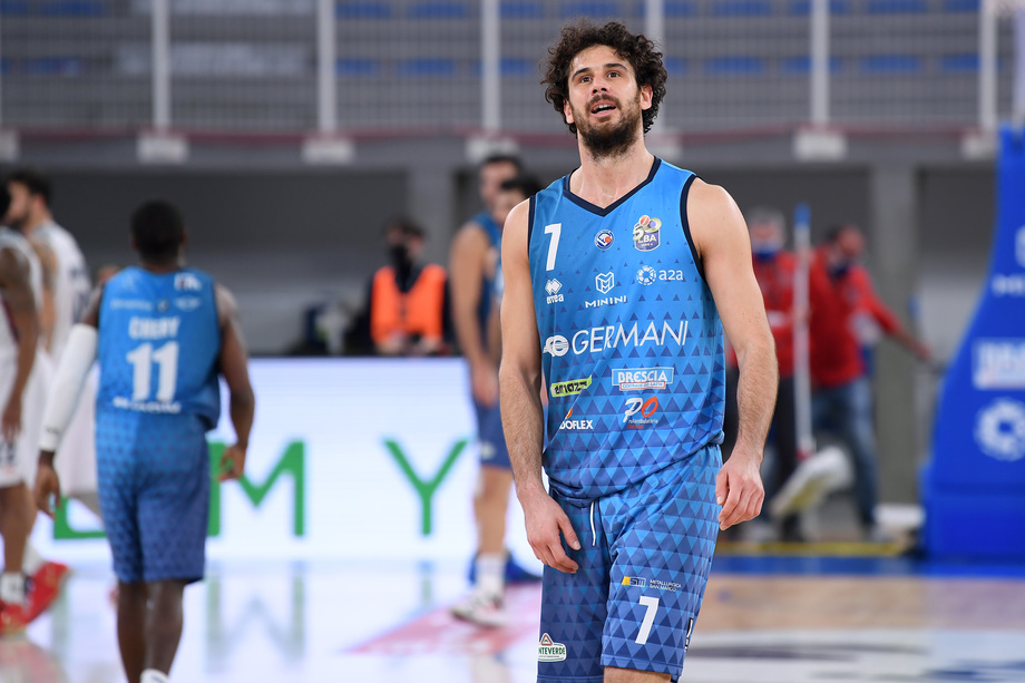 Serie A UnipolSai: alle 18 Germani Brescia - De'Longhi Treviso. Luca Vitali a 2 minuti da 3.500 giocati con la maglia di Brescia