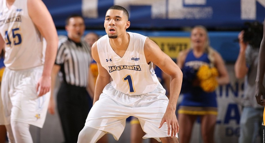 La Virtus Roma firma l'ala americana Skyler Flatten