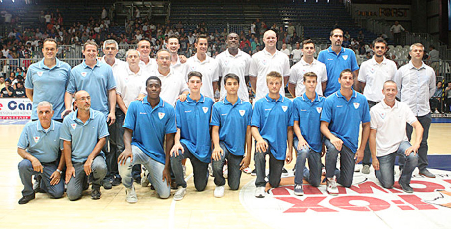 Il raduno della nuova Pallacanestro Cantu'. Sacripanti:' Voglio creare un gruppo che diverta'