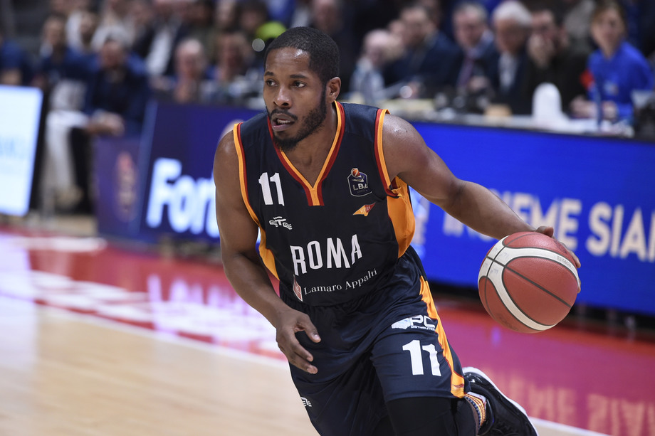 La Pompea Fortitudo Bologna firma Jerome Dyson