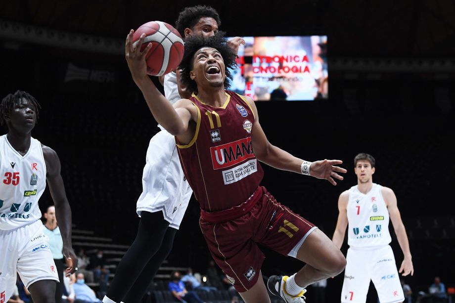 Discovery+ Supercoppa: nell'ultimo quarto l'Umana Reyer Venezia rimonta l'UNAHOTELS Reggio Emilia