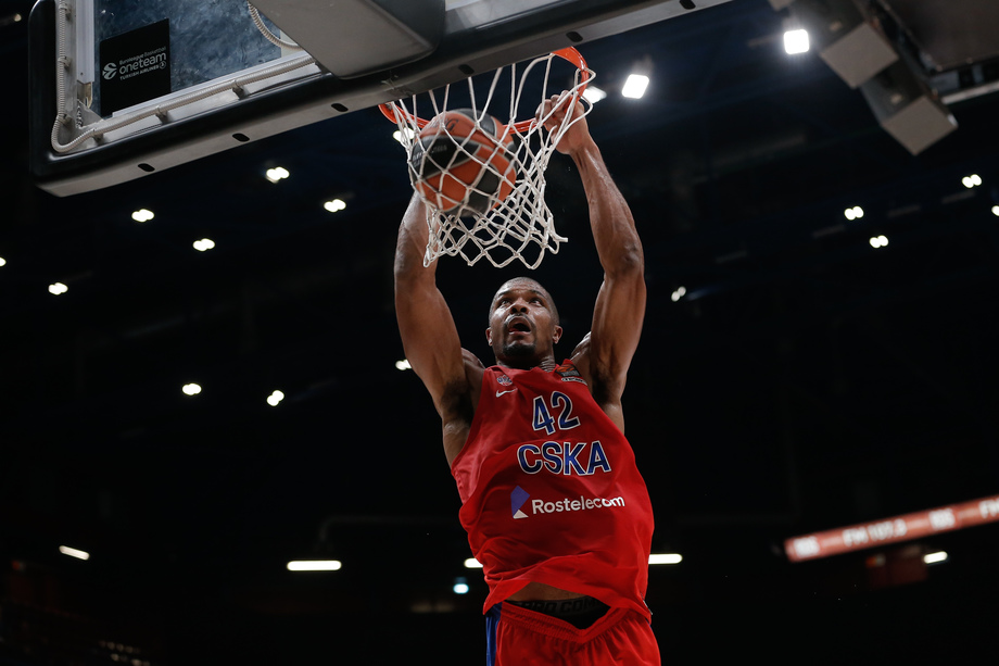 Olimpia Milano, ufficiale l'ingaggio di Kyle HInes
