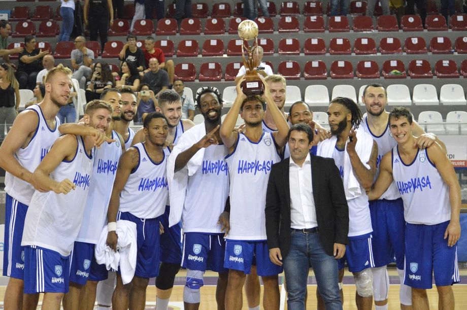 Con Brown e Banks l'Happy Casa Brindisi vince anche il torneo di Rieti e resta imbattuta in precamponato