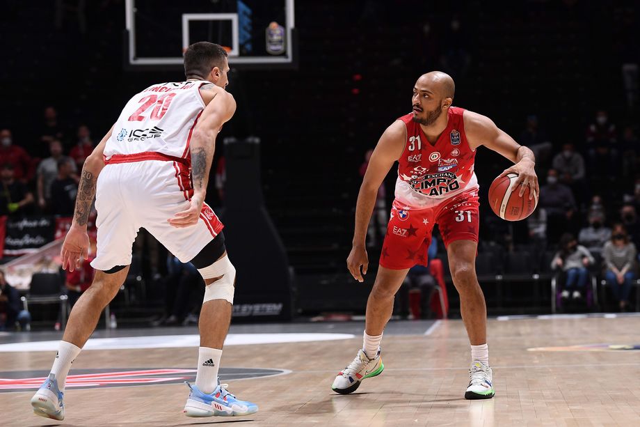 A|X Armani Exchange Milano - UNAHOTELS Reggio Emilia apre i playoff domenica alle 17 su Eurosport 2. E' la 3ª serie nella storia tra le due squadre
