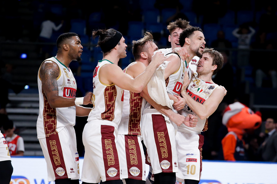 Umana, prima storica vittoria in una Final Eight. Il protagonista è Daye: non era mai andato in doppia cifra nelle precedenti edizioni